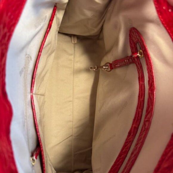 Brahmin - Anywhere Tote w/Matching Wallet - Picture 3 of 3